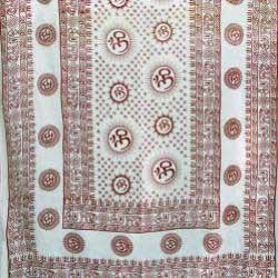 Om  44"x 87" White